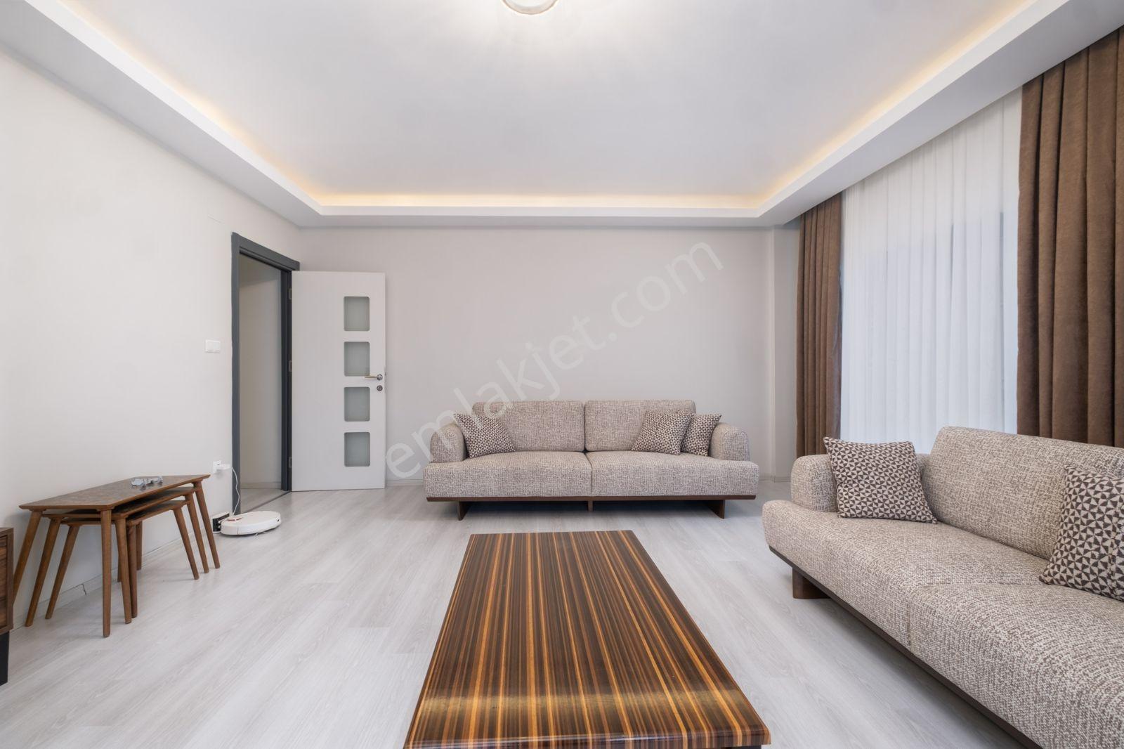 Remax Advantage'dan Balkan Bulvarı Cadde Üzerinde Arakat Siteiçi — fotoğraf 4
