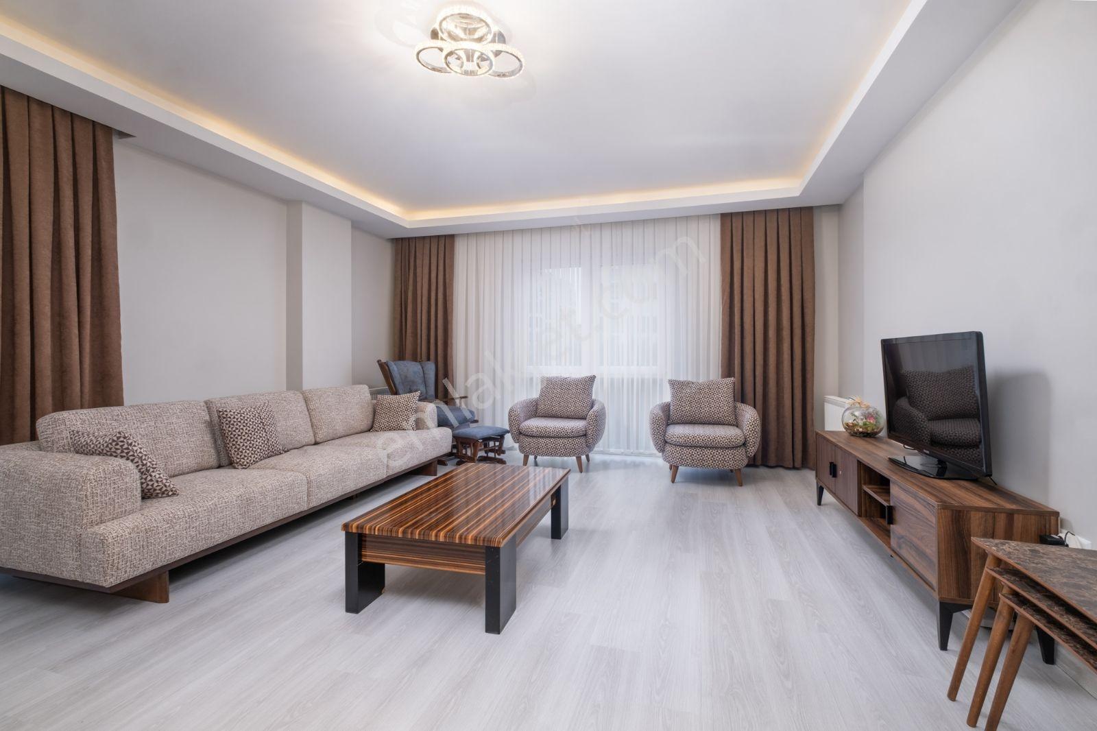 Remax Advantage'dan Balkan Bulvarı Cadde Üzerinde Arakat Siteiçi — fotoğraf 5