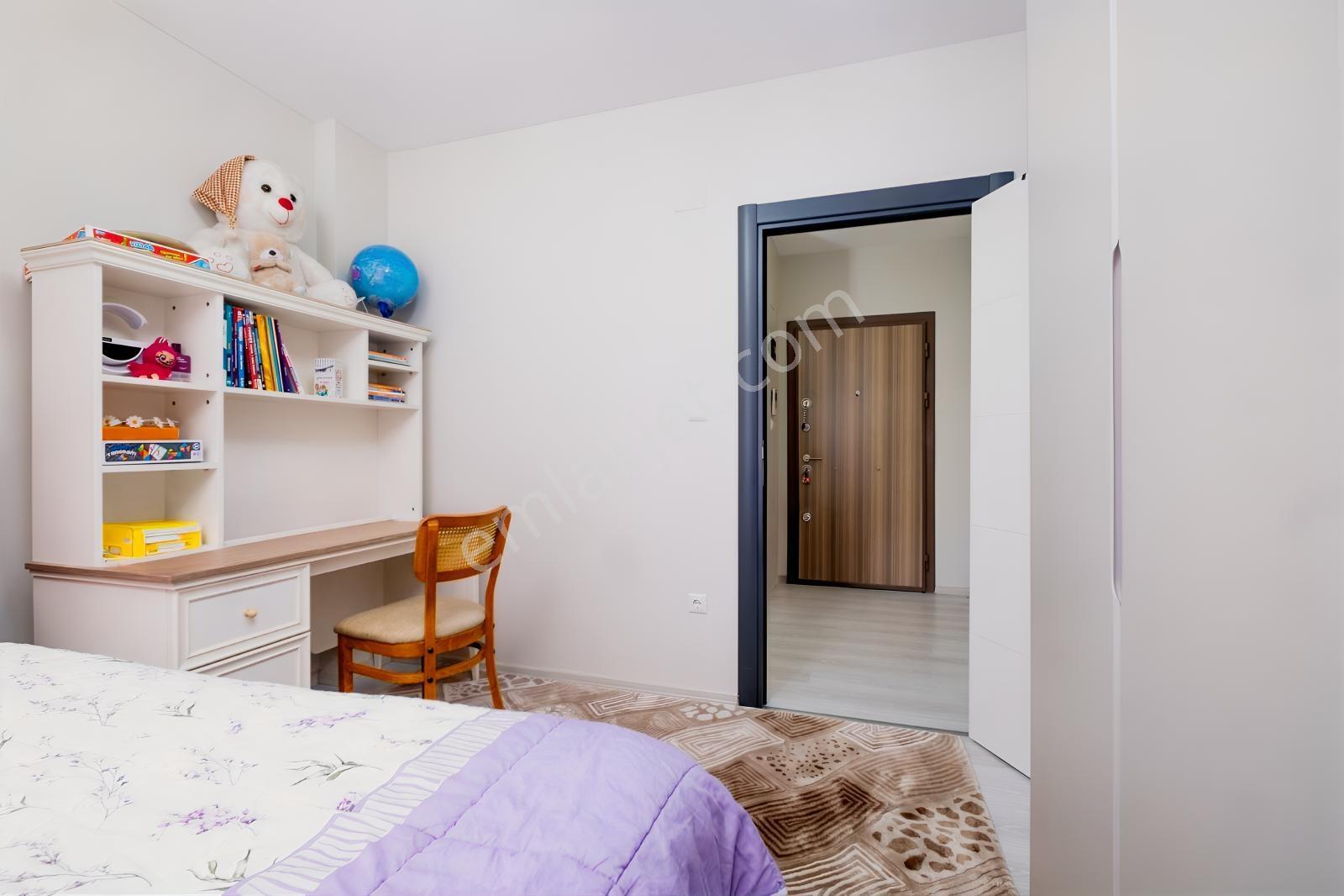 Remax Advantage'dan Balkan Bulvarı Cadde Üzerinde Arakat Siteiçi — fotoğraf 13