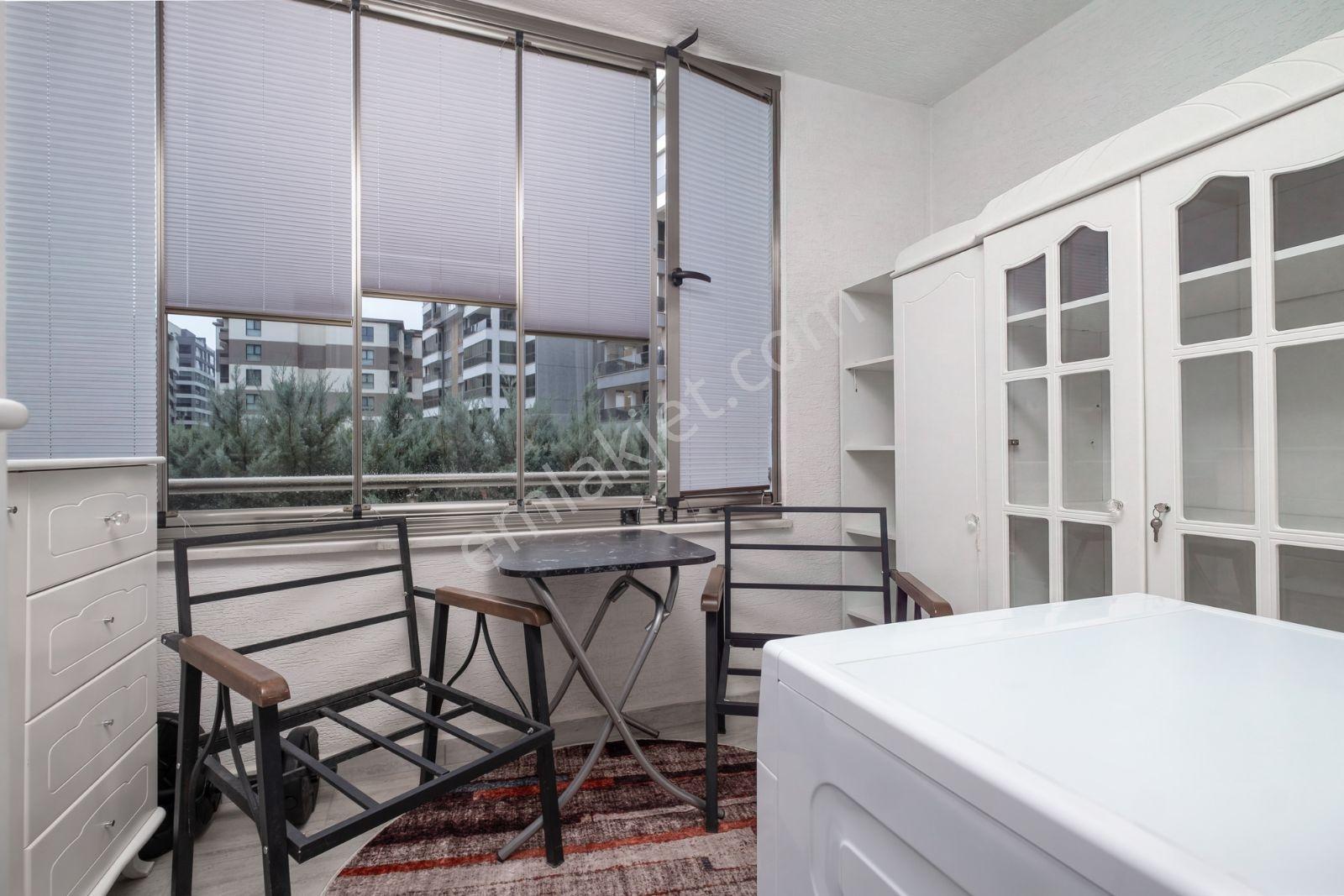 Remax Advantage'dan Balkan Bulvarı Cadde Üzerinde Arakat Siteiçi — fotoğraf 18