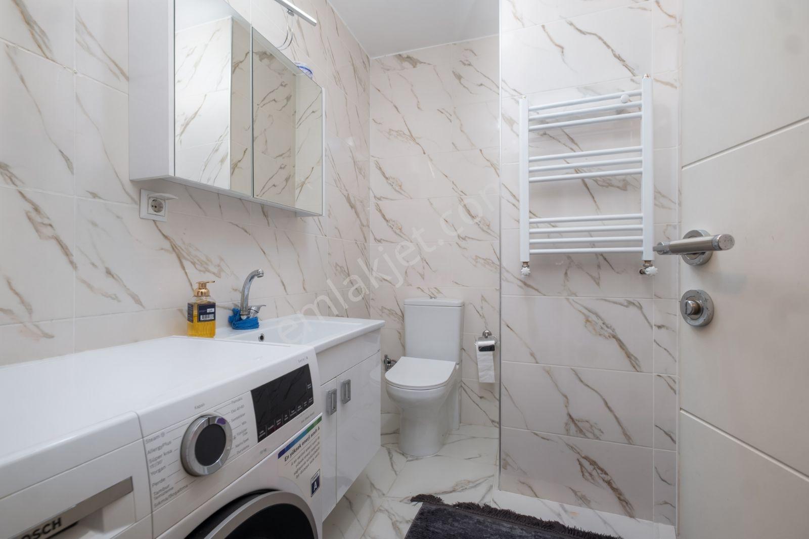 Remax Advantage'dan Balkan Bulvarı Cadde Üzerinde Arakat Siteiçi — fotoğraf 22