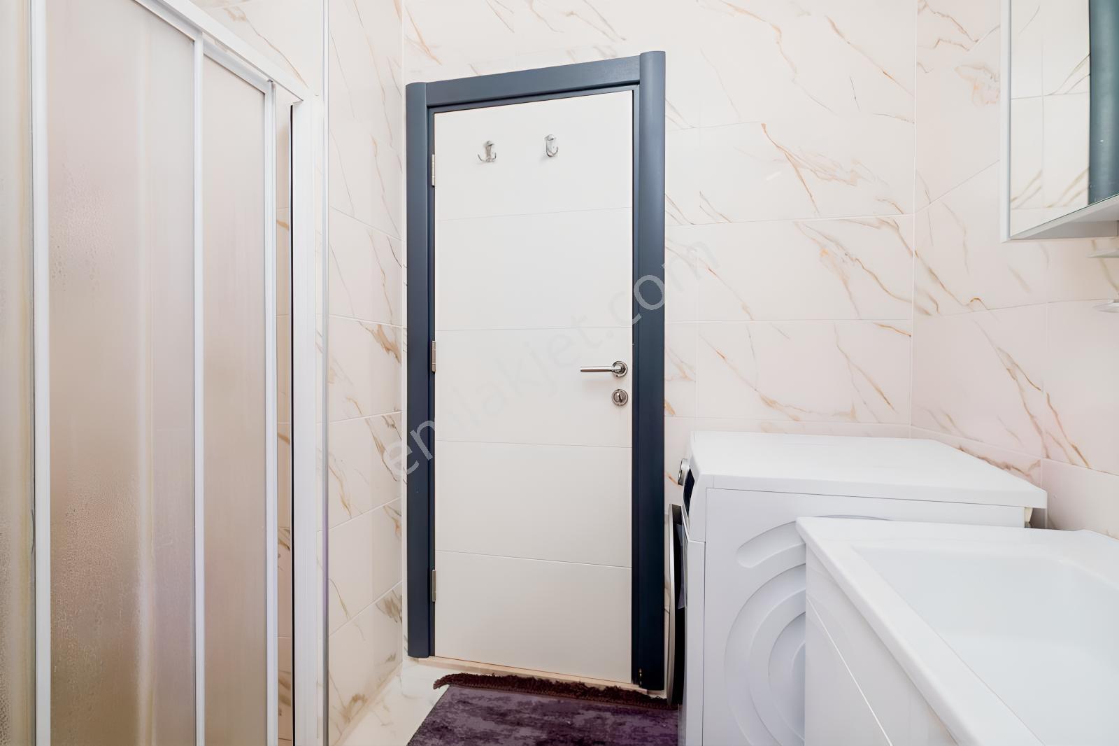 Remax Advantage'dan Balkan Bulvarı Cadde Üzerinde Arakat Siteiçi — fotoğraf 23