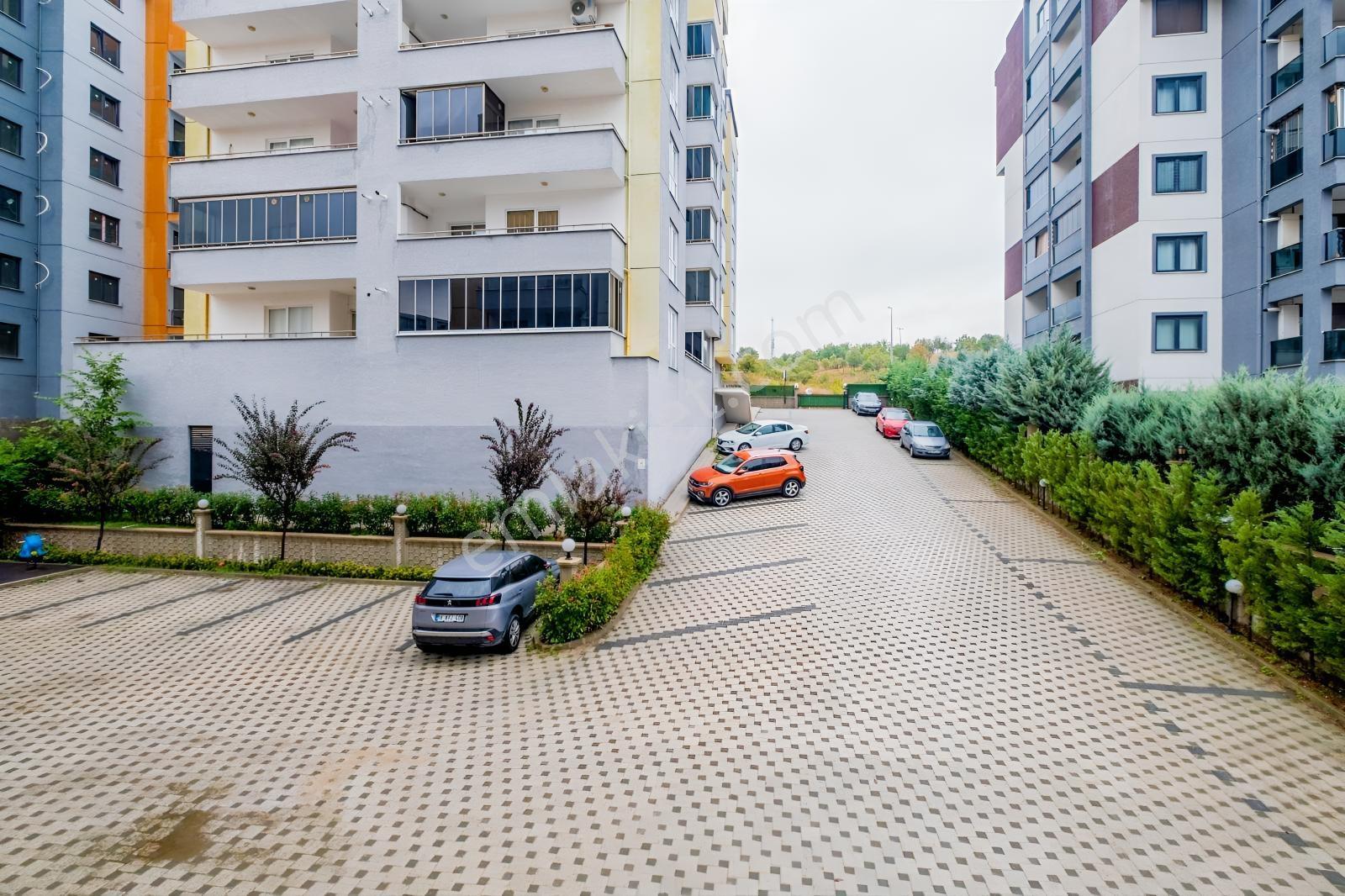 Remax Advantage'dan Balkan Bulvarı Cadde Üzerinde Arakat Siteiçi — fotoğraf 27