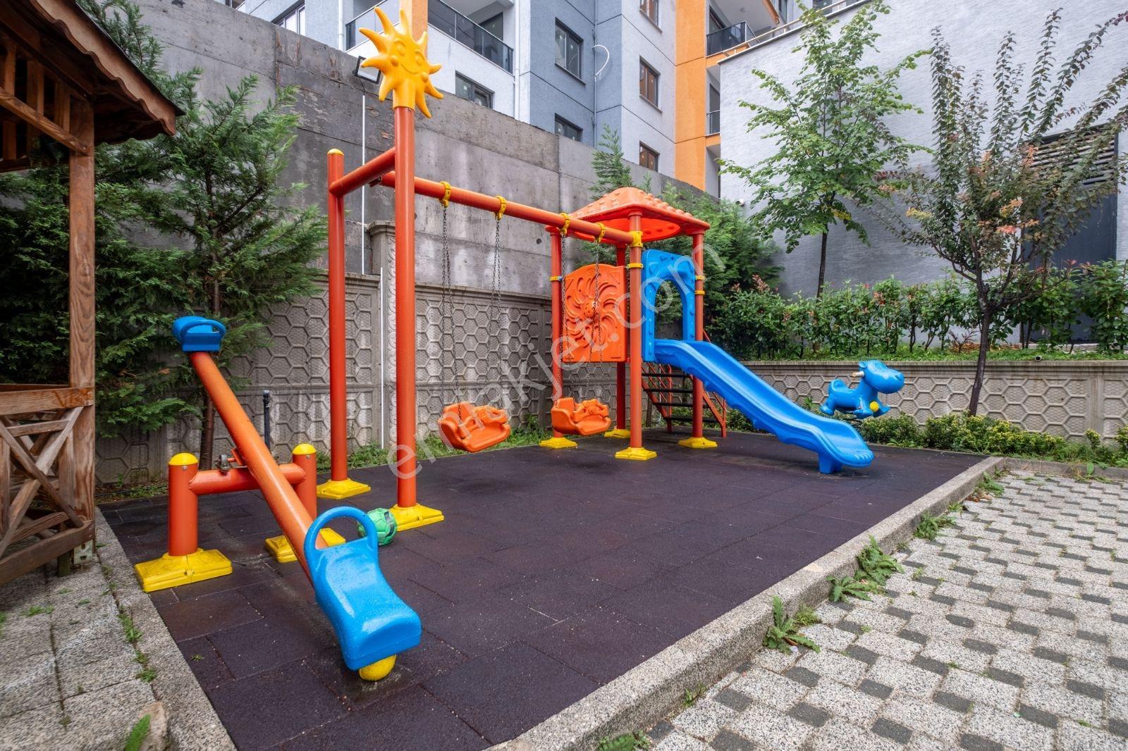 Remax Advantage'dan Balkan Bulvarı Cadde Üzerinde Arakat Siteiçi — fotoğraf 34