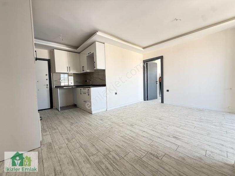 Seferihisar Doğanbeyde Satılık 1 + 1 Deniz Tarafında Daire — fotoğraf 8