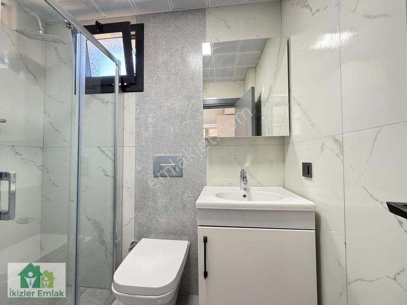 Seferihisar Doğanbeyde Satılık 1 + 1 Deniz Tarafında Daire — fotoğraf 11