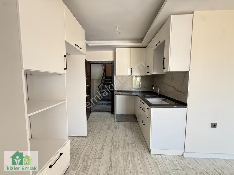 Seferihisar Doğanbeyde Satılık 1 + 1 Deniz Tarafında Daire — fotoğraf 19