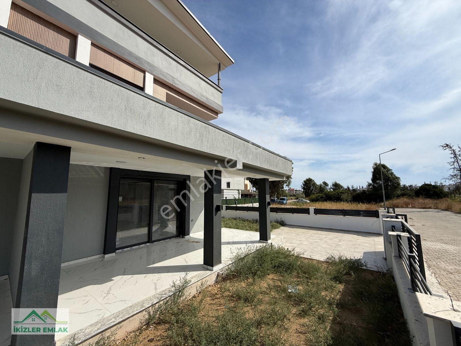 Seferihisar Doğanbey'de Satılık Sıfır 3+1 Dubleks Villa Geniş Bahçeli — fotoğraf 2