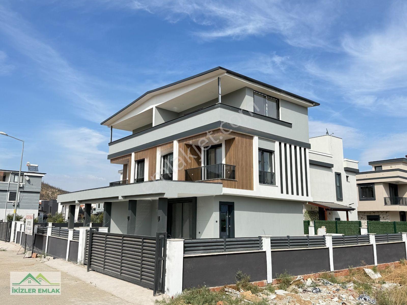 Seferihisar Doğanbey'de Satılık Sıfır 3+1 Dubleks Villa Geniş Bahçeli — fotoğraf 6