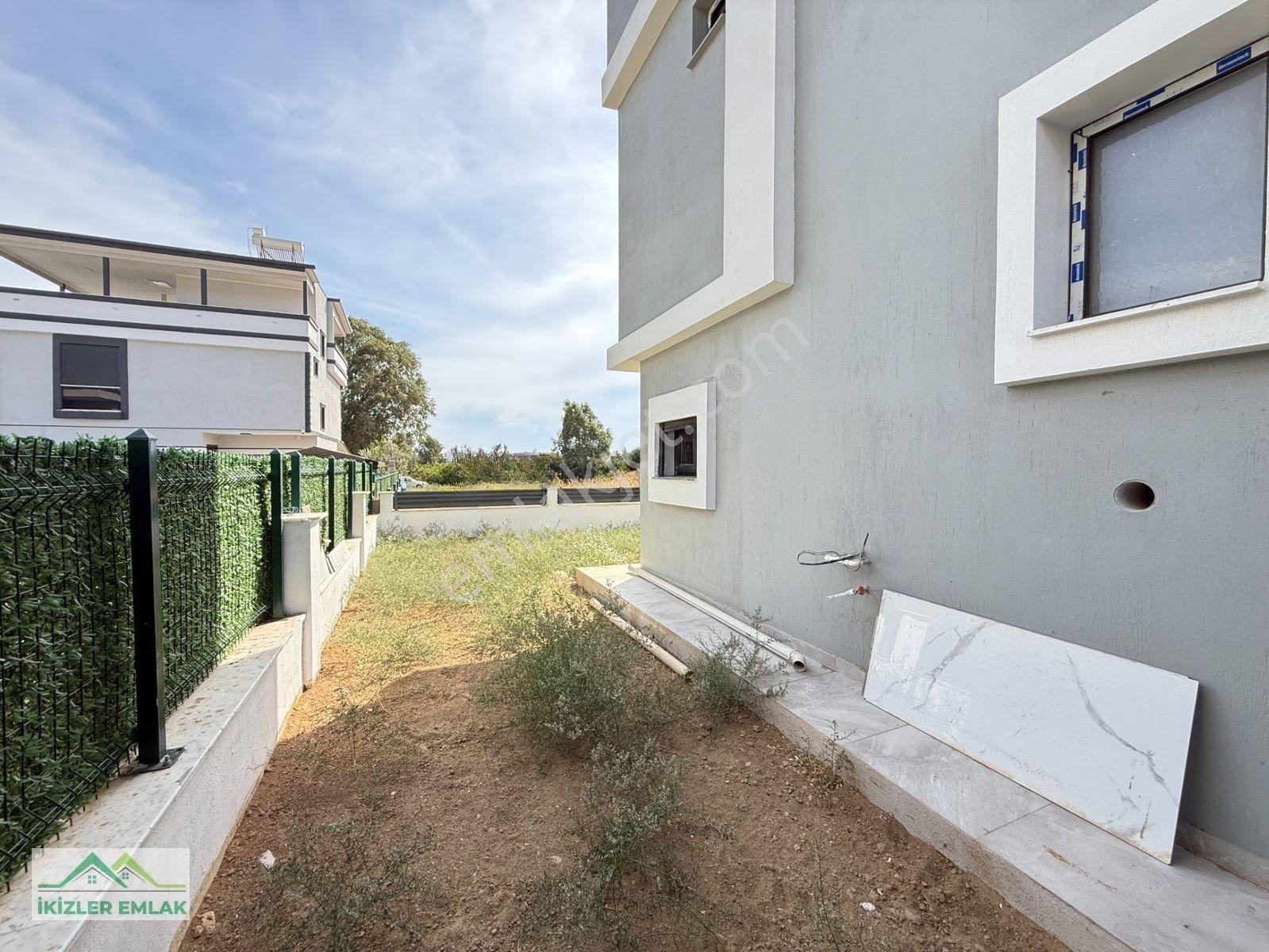 Seferihisar Doğanbey'de Satılık Sıfır 3+1 Dubleks Villa Geniş Bahçeli — fotoğraf 9