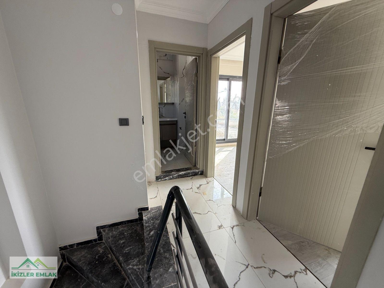 Seferihisar Doğanbey'de Satılık Sıfır 3+1 Dubleks Villa Geniş Bahçeli — fotoğraf 24
