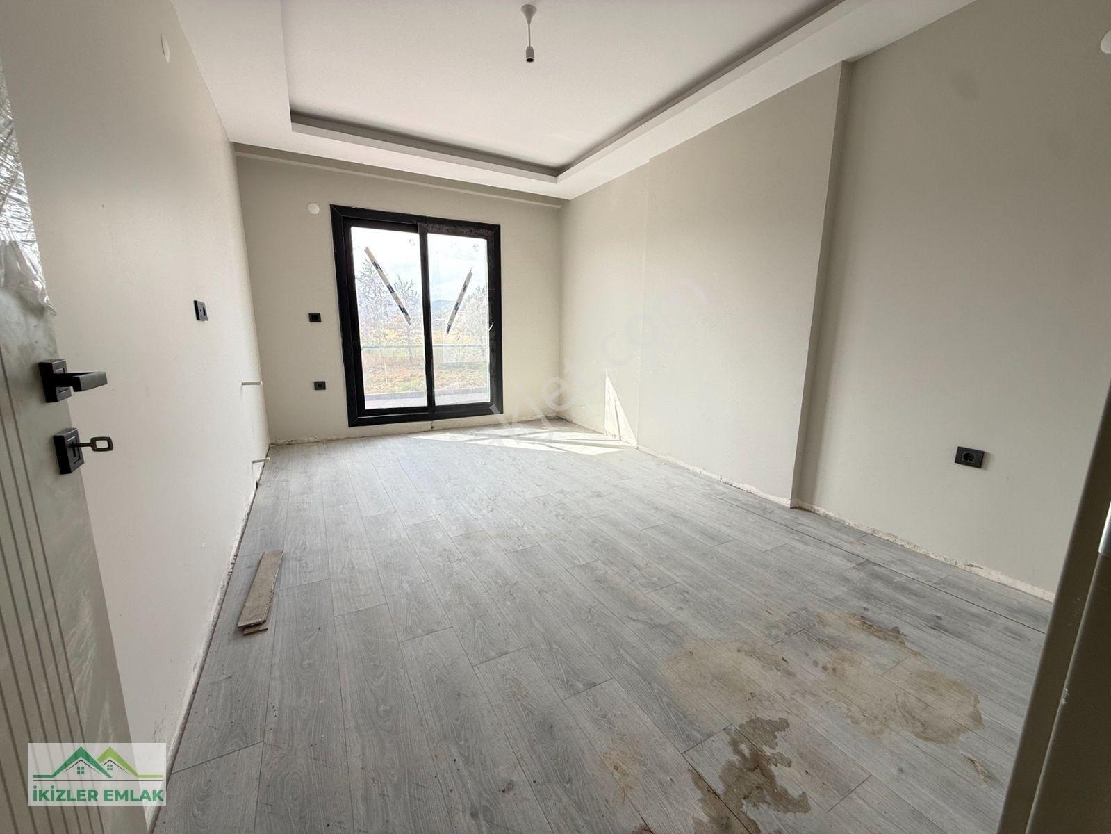 Seferihisar Doğanbey'de Satılık Sıfır 3+1 Dubleks Villa Geniş Bahçeli — fotoğraf 30