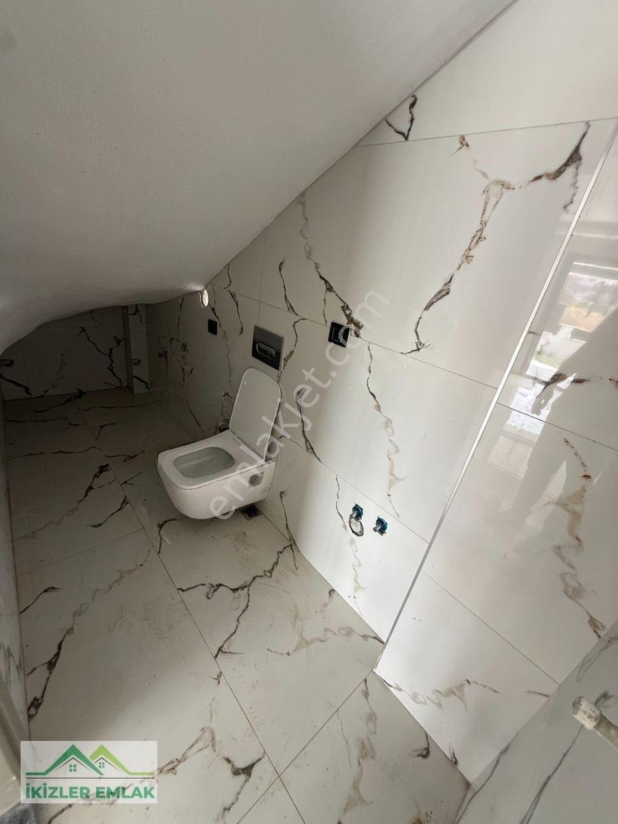 Seferihisar Doğanbey'de Satılık Sıfır 3+1 Dubleks Villa Geniş Bahçeli — fotoğraf 32