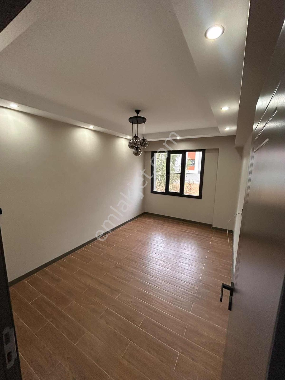 Manisa Alaşehir Satılık 3+1 Kapalı Mutfak — fotoğraf 5