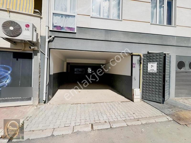 Roma 'dan Fatih Mh. Satılık Daire — fotoğraf 2