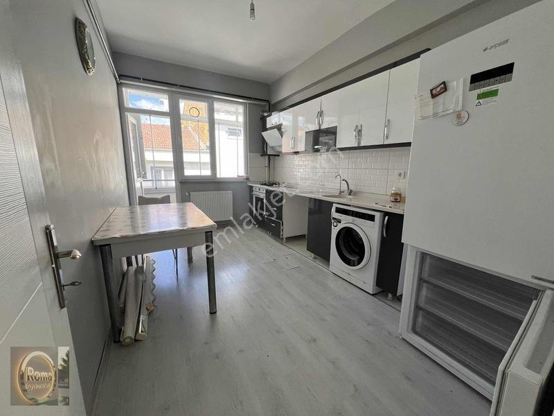 Roma 'dan Fatih Mh. Satılık Daire — fotoğraf 16