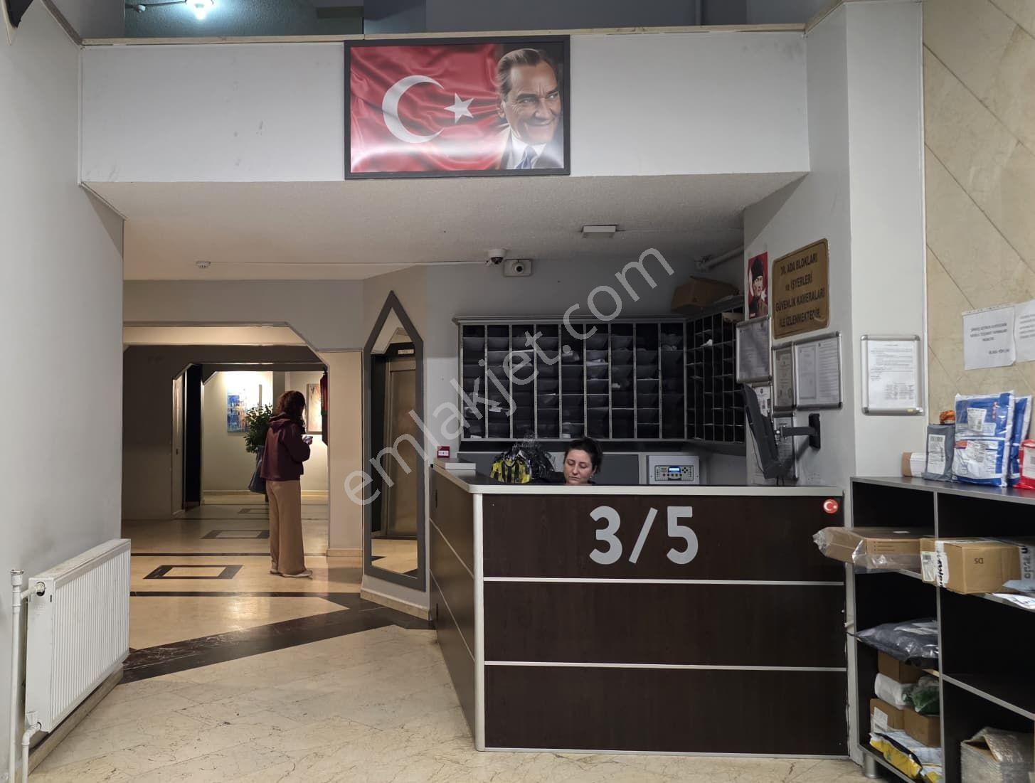 Ataşehir Ata Blokları'nda Boş / Masrafsız Satılık 3+1 Daire — fotoğraf 7