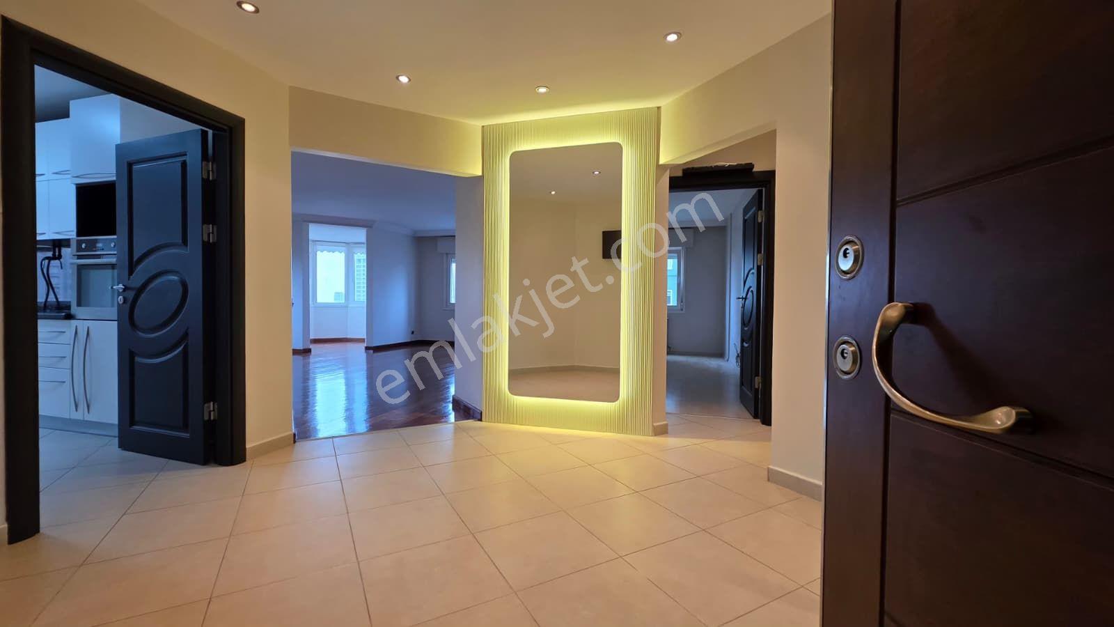 Ataşehir Ata Blokları'nda Boş / Masrafsız Satılık 3+1 Daire — fotoğraf 12