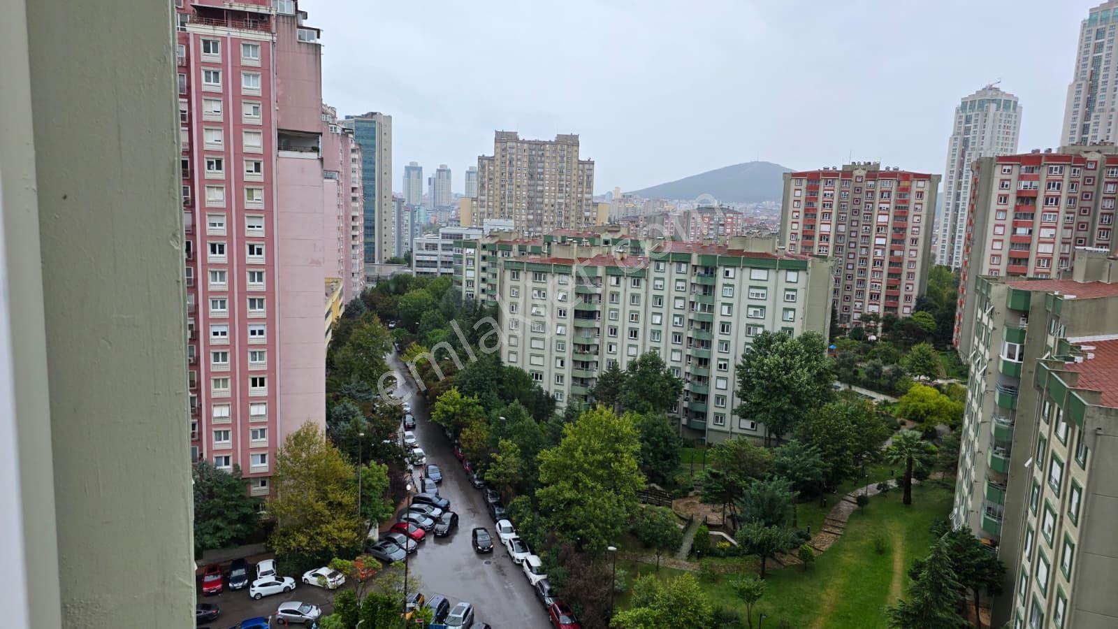 Ataşehir Ata Blokları'nda Boş / Masrafsız Satılık 3+1 Daire — fotoğraf 18