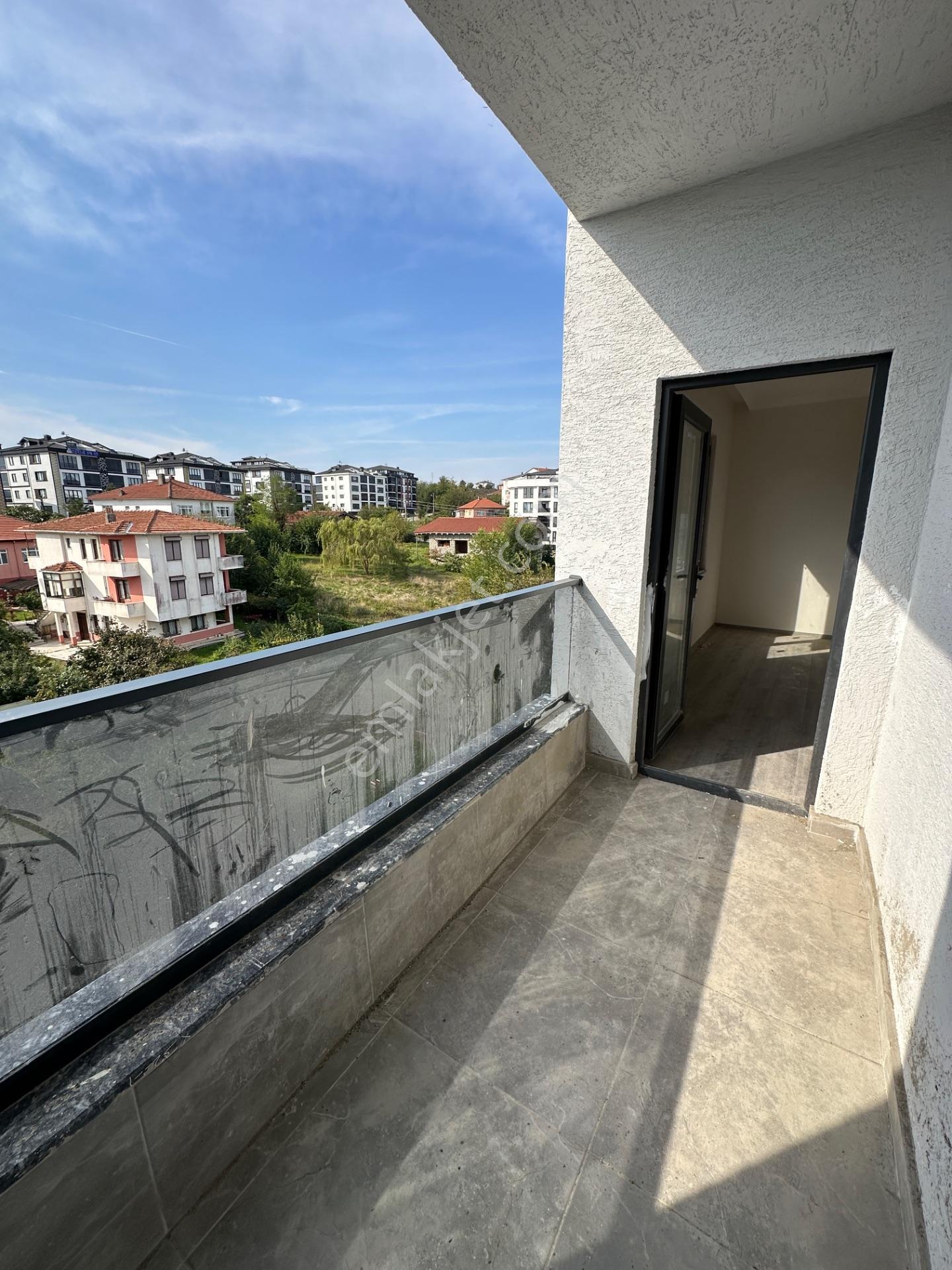 Akçakoca Çuhallıda Full Deniz Manzaralı Satılık 1+1 Daire — fotoğraf 23