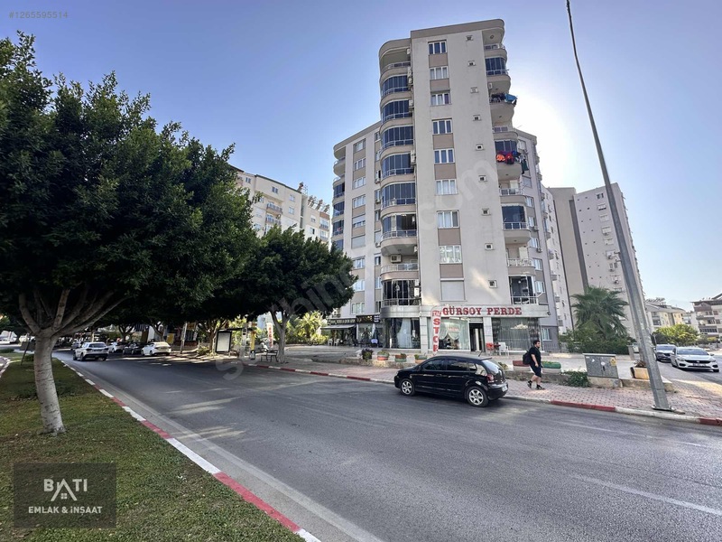 Uncalı Ana Cadde Üzerinde Ara Kat Site İçi Geniş Doğalgazl — fotoğraf 2