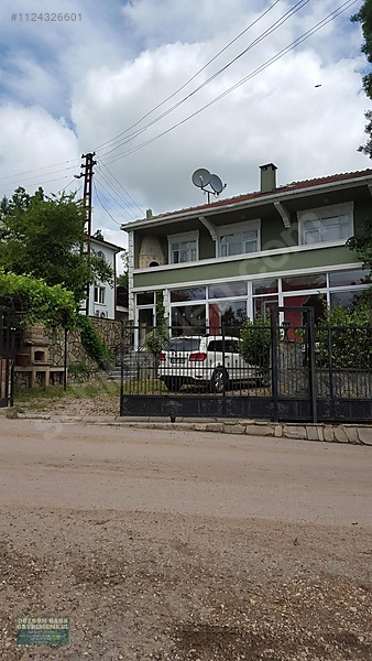 Düzgün Babadan Otoban Çıkışında 850m2 Arsa İçinde Müstakil Villa — fotoğraf 2