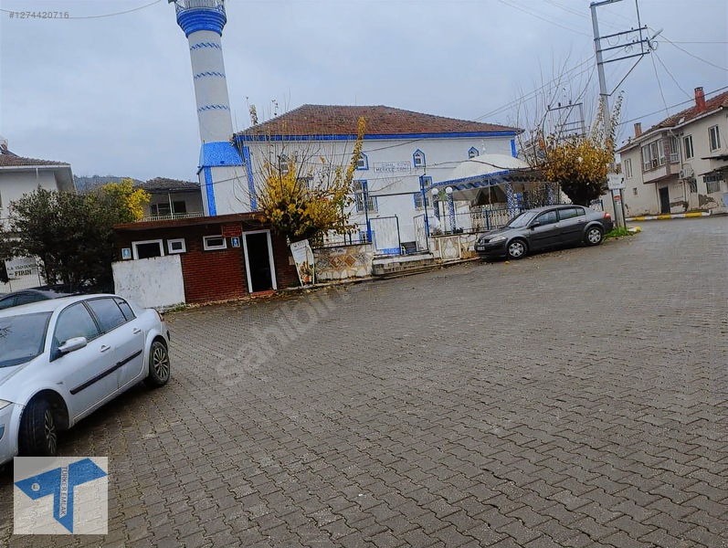 Torbalı'da Manzaralı, 250m² Yatırımlık Arsa — fotoğraf 9