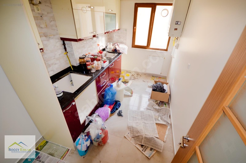 Huzurevi Metrosuna Yakın 2+1 Ara Katta Kiralık Daire — fotoğraf 2