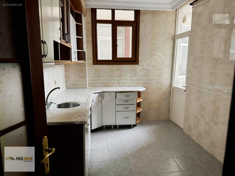 Paliç Emlak Danışmanlığı'ndan Şehir Merkezinde Kiralık 3+1 — fotoğraf 5