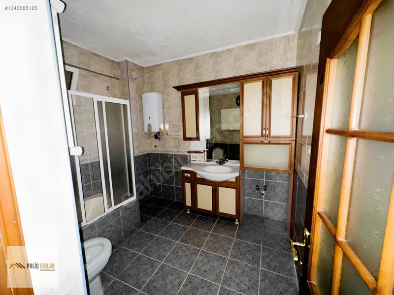 Paliç Emlak Danışmanlığı'ndan Şehir Merkezinde Kiralık 3+1 — fotoğraf 25