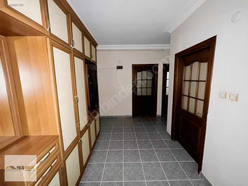 Paliç Emlak Danışmanlığı'ndan Şehir Merkezinde Kiralık 3+1 — fotoğraf 27