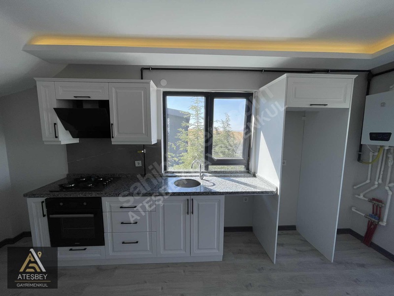 İncek'te Vadi Manzaralı Ferah Lüks 2+1 Dubleks Daire — fotoğraf 3