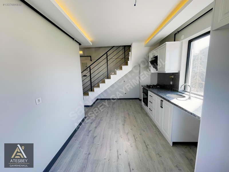 İncek'te Vadi Manzaralı Ferah Lüks 2+1 Dubleks Daire — fotoğraf 5