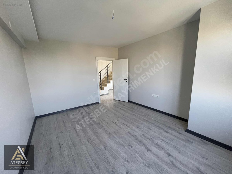 İncek'te Vadi Manzaralı Ferah Lüks 2+1 Dubleks Daire — fotoğraf 8