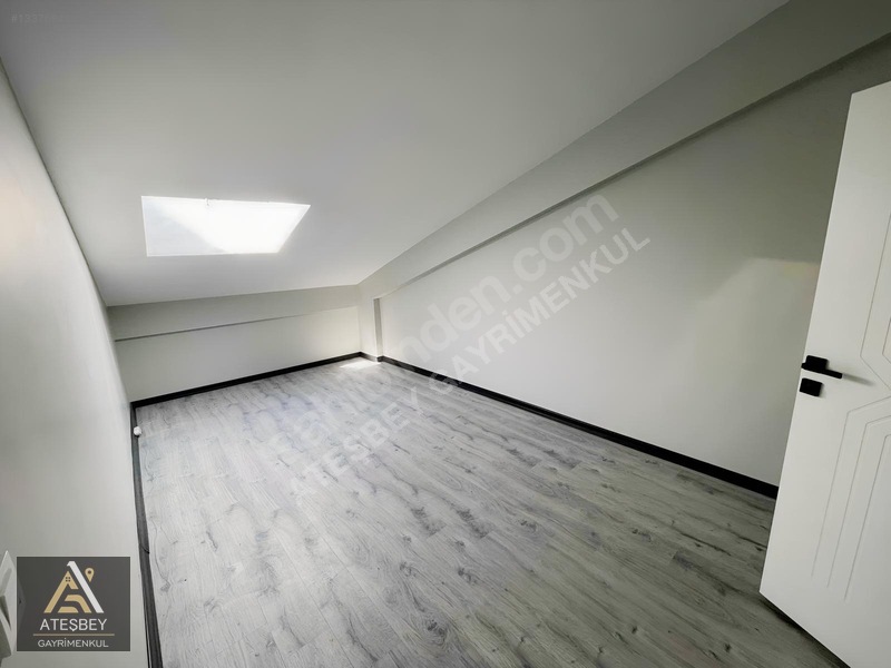 İncek'te Vadi Manzaralı Ferah Lüks 2+1 Dubleks Daire — fotoğraf 17