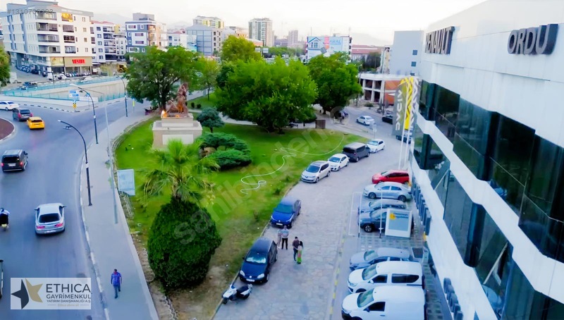 Ana Bulvar Girişinde | Önü Kapanmaz | Full Tadilatlı 3+1