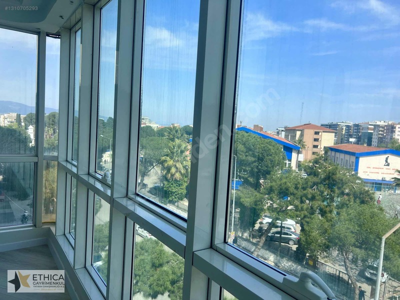 Ana Bulvar Girişinde | Önü Kapanmaz | Full Tadilatlı 3+1 — fotoğraf 11