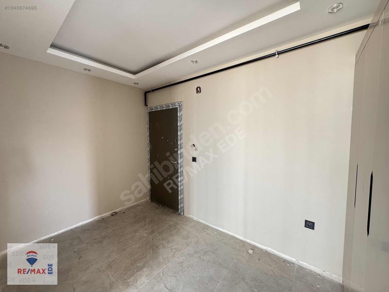 Re/max Ede'den Belediye Civarı Kiralık 3+0 Ofis — fotoğraf 3