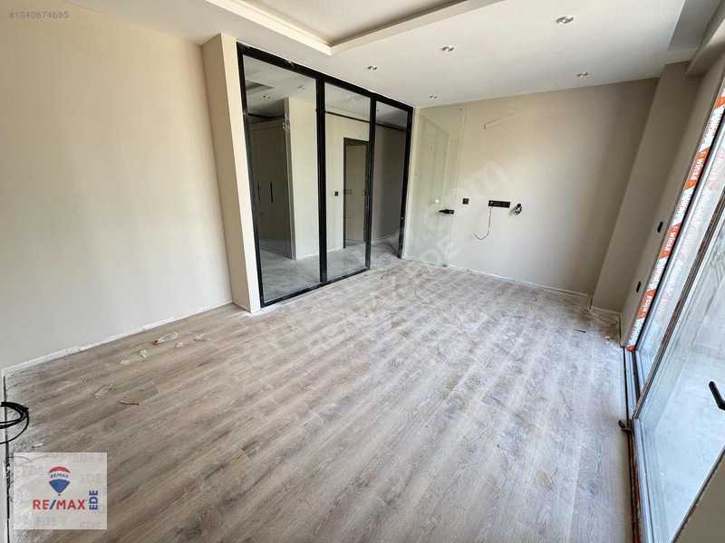 Re/max Ede'den Belediye Civarı Kiralık 3+0 Ofis — fotoğraf 5