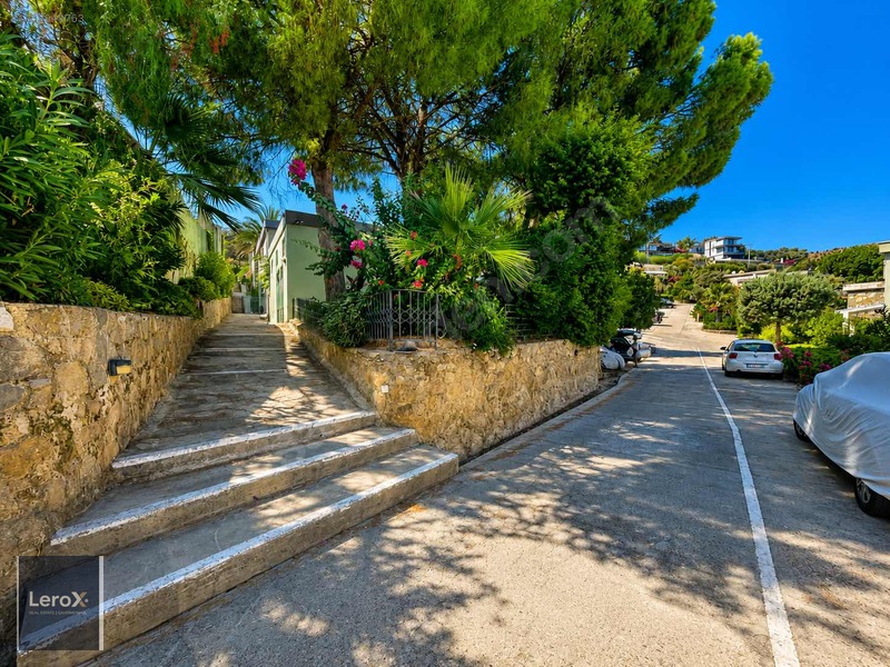 Bodrum Türkbükü'nde Manzaralı,havuzlu Sitede 2+1 Kiralık Daire — fotoğraf 13
