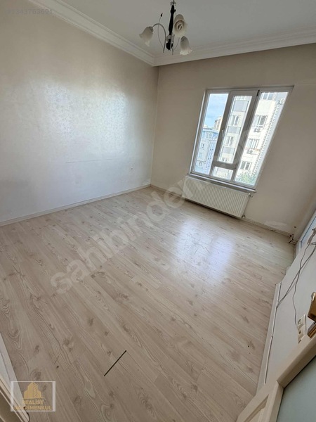 Güneykntte Tramvya Üniversitye Yakın 3 Cepheli 3+1 Satılık Daire — fotoğraf 11