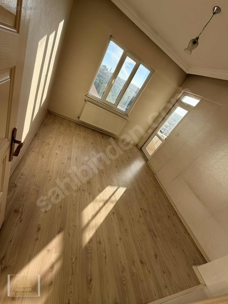 Güneykntte Tramvya Üniversitye Yakın 3 Cepheli 3+1 Satılık Daire — fotoğraf 14