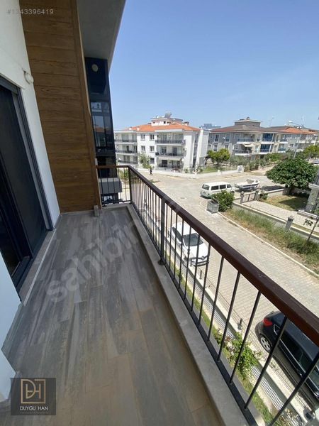Sığacık Mahallesinde Marinaya Yakın Dublex Daire.