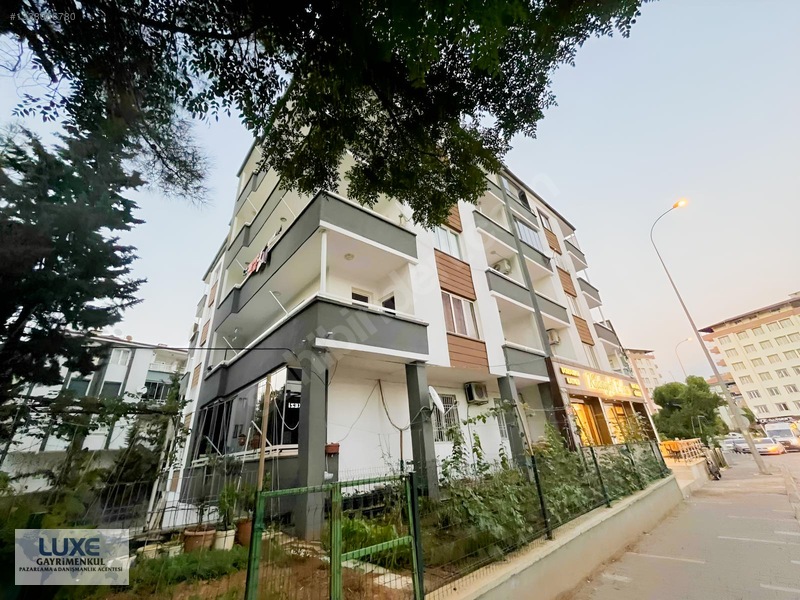 Shımall Otel Civarı Satılık Geniş Bakımlı Fırsat Daire!!!!!! — fotoğraf 32