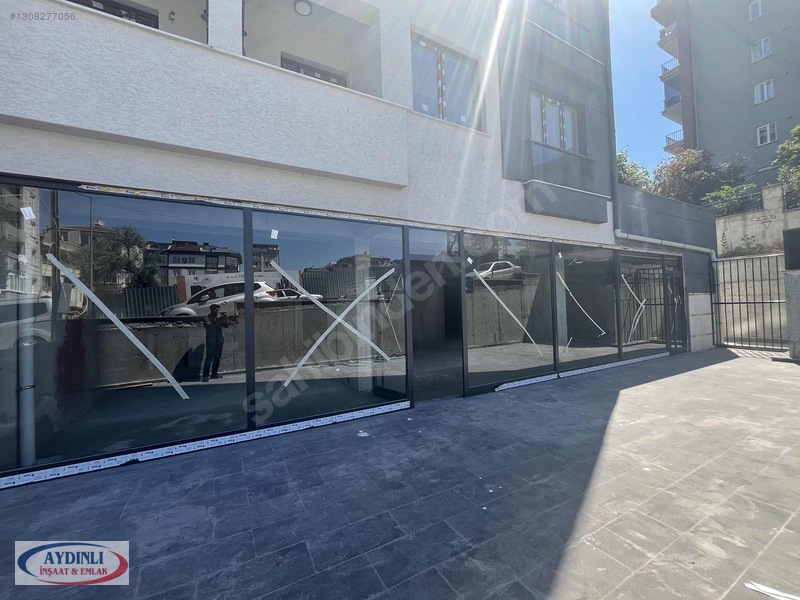 Maslakçeşme Caddesinin Dibinde 400 Mt² Kiralık Dükkan-depo
