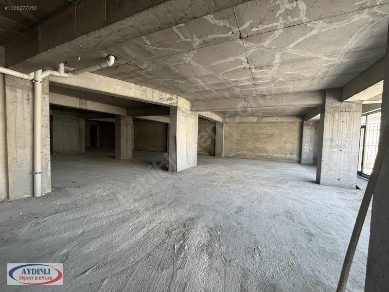 Maslakçeşme Caddesinin Dibinde 400 Mt² Kiralık Dükkan-depo — fotoğraf 7