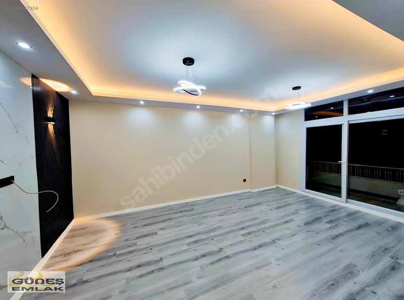 Büyükdere'de Satılık 3+1 Daire, 140m², Tam Yapılı, Krediye Uygun — fotoğraf 3