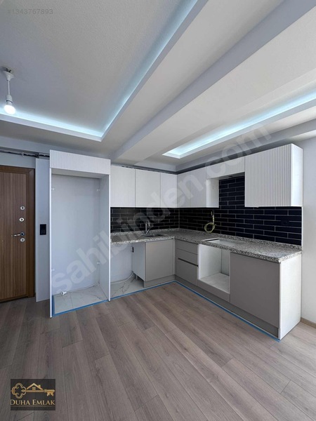 Atatürk Bulvarına Cepe Deniz Manzaralı Satılık 1+1 Daire — fotoğraf 25
