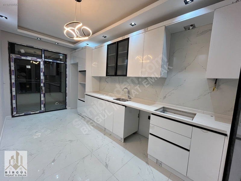 "birgül İnşaat Emlak" Özel Garajlı Ebeveyn Banyo Lux 3+1 Daire — fotoğraf 16