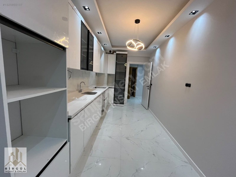 "birgül İnşaat Emlak" Özel Garajlı Ebeveyn Banyo Lux 3+1 Daire — fotoğraf 19